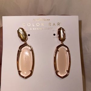 NWOT Kendra Scott Elle Statement Earrings